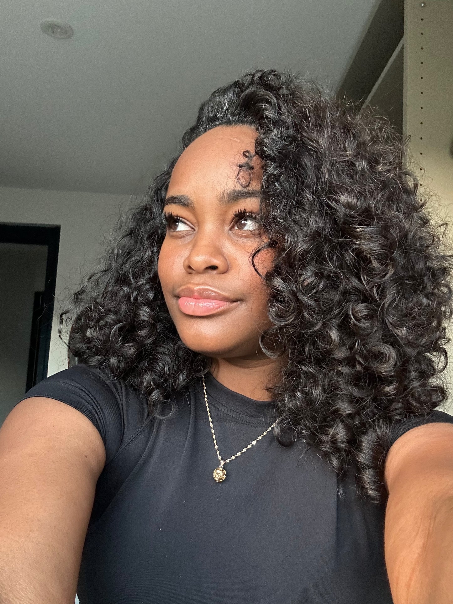 SDD LUSH WAVY CURLY HALF WIG