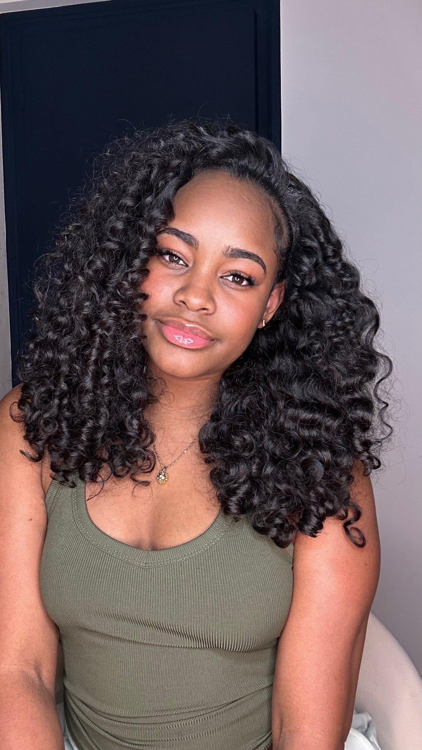 SDD LUSH WAVY CURLY HALF WIG