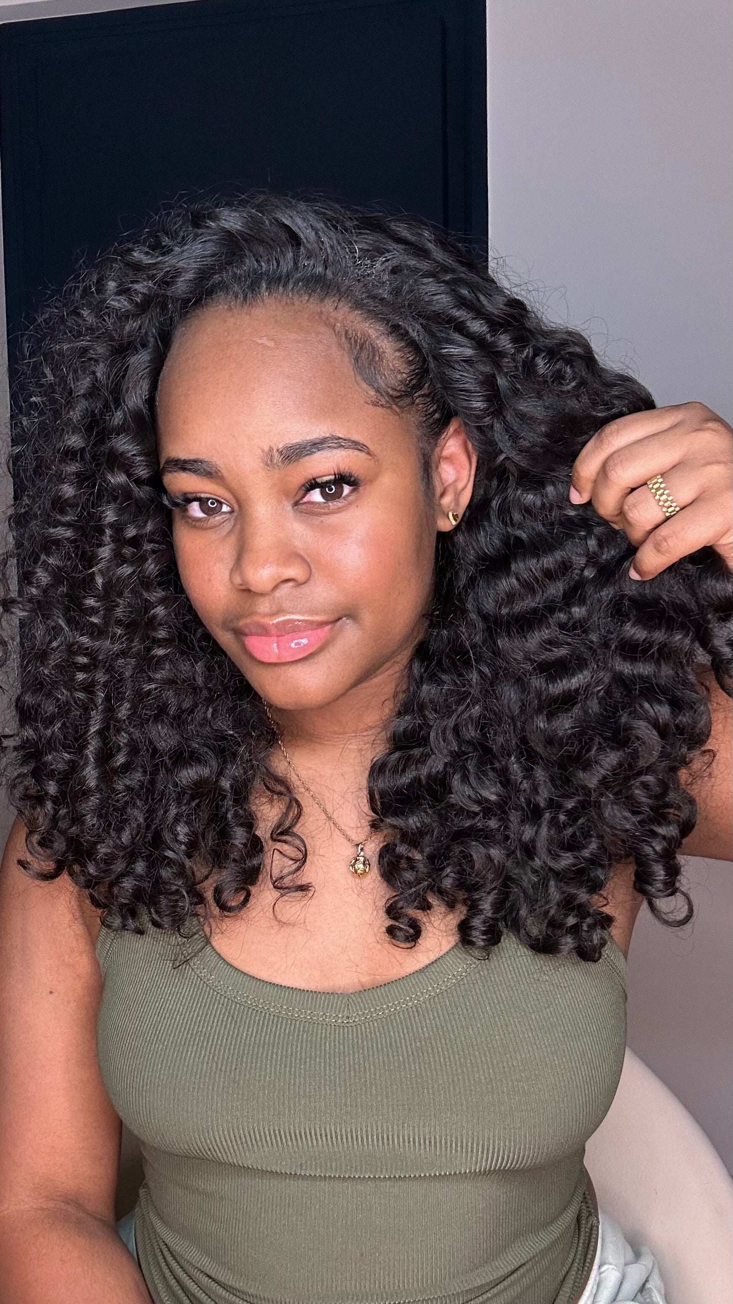 SDD LUSH WAVY CURLY HALF WIG